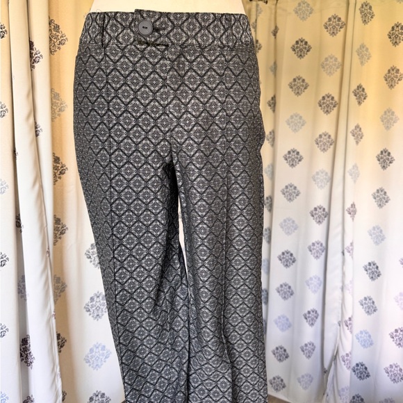 Nanette Lepore Gray Patterned Pants - Picture 1 of 5
